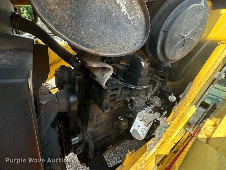 image for item EK0044 2004 New Holland LB75B backhoe