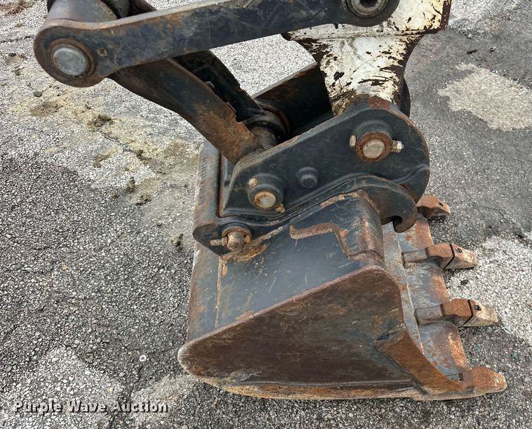 image for item EK0045 2012 Bobcat  E35 mini excavator