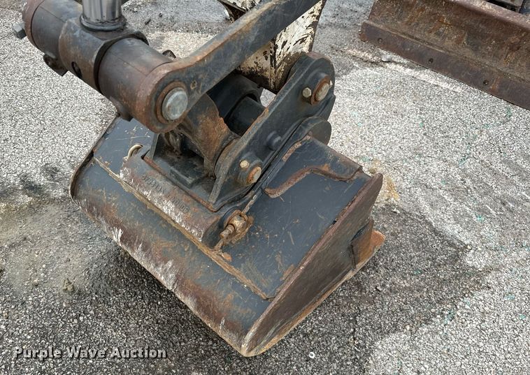 image for item EK0045 2012 Bobcat  E35 mini excavator