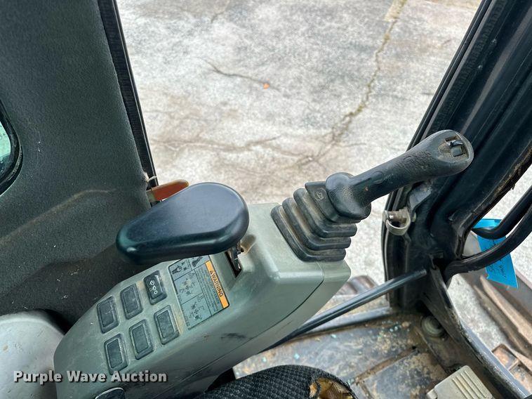 image for item EK0045 2012 Bobcat  E35 mini excavator