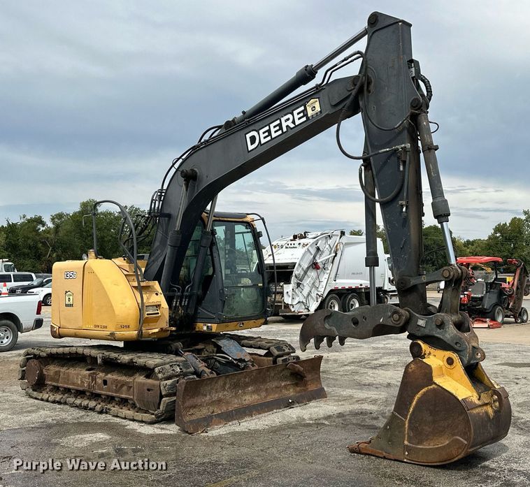 image for item EK0046 2012 John Deere FF135DX excavator
