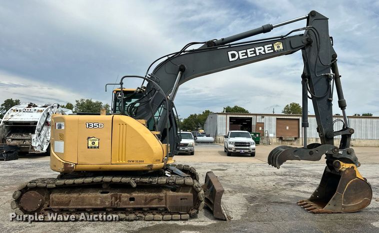 image for item EK0046 2012 John Deere FF135DX excavator