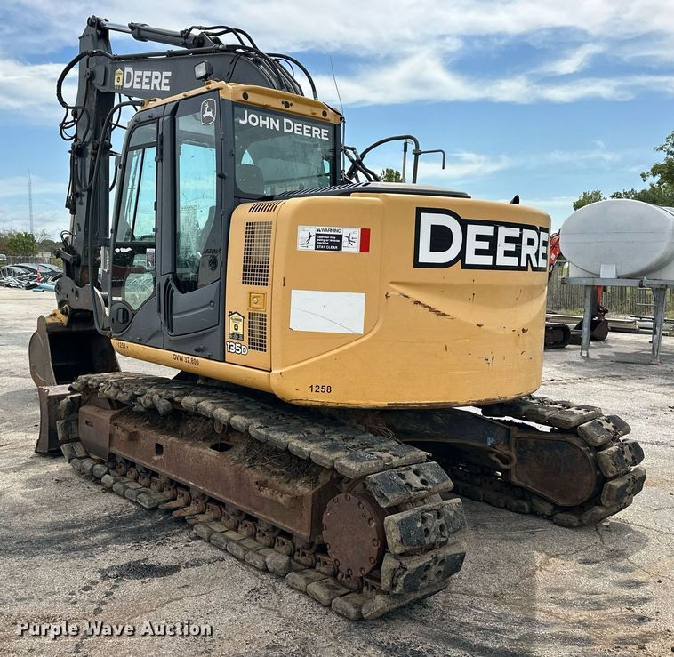 image for item EK0046 2012 John Deere FF135DX excavator