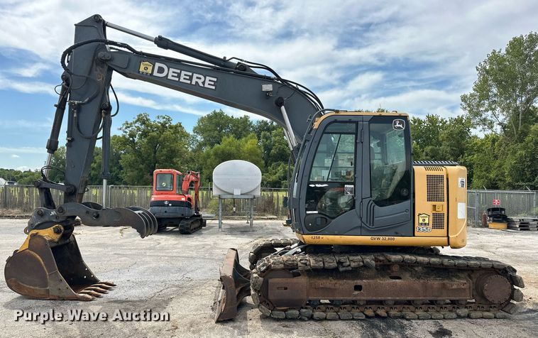 image for item EK0046 2012 John Deere FF135DX excavator