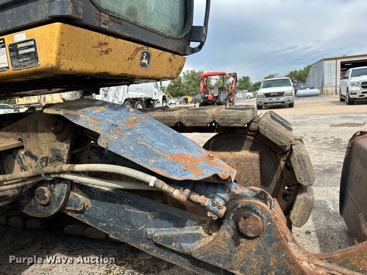 image for item EK0046 2012 John Deere FF135DX excavator