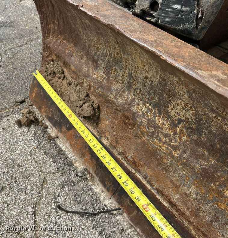 image for item EK0046 2012 John Deere FF135DX excavator