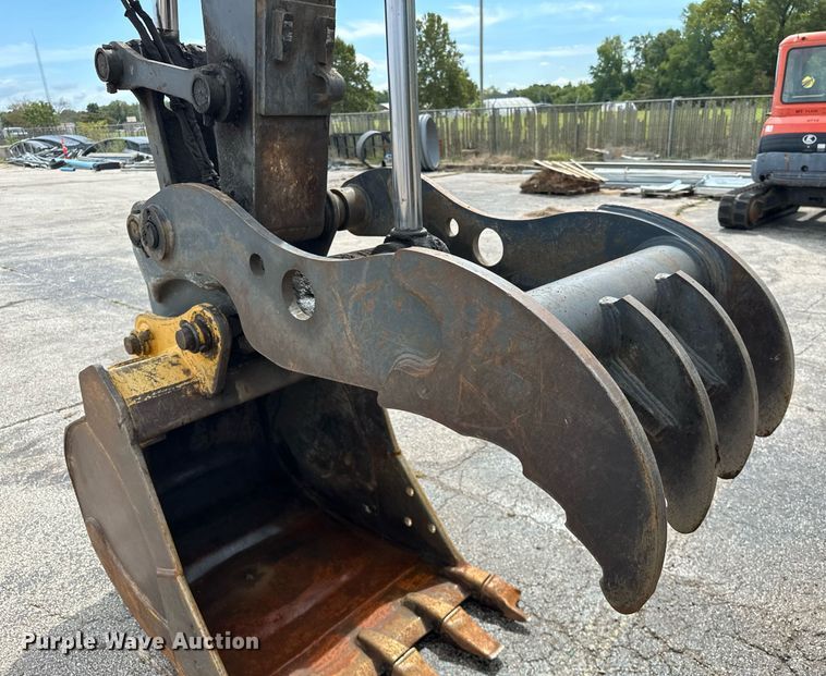 image for item EK0046 2012 John Deere FF135DX excavator