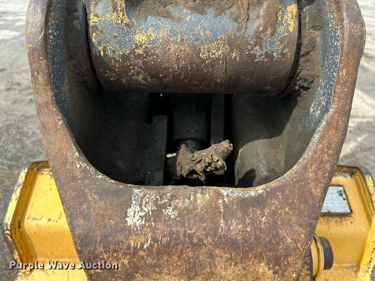 image for item EK0046 2012 John Deere FF135DX excavator