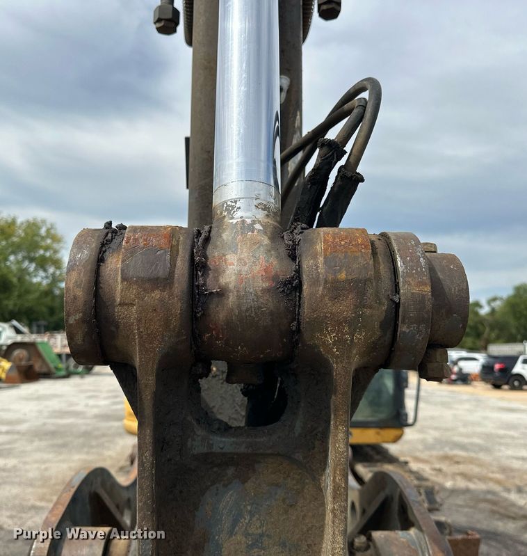 image for item EK0046 2012 John Deere FF135DX excavator