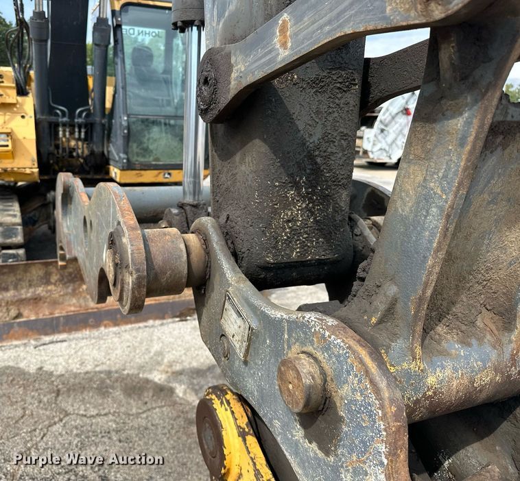 image for item EK0046 2012 John Deere FF135DX excavator