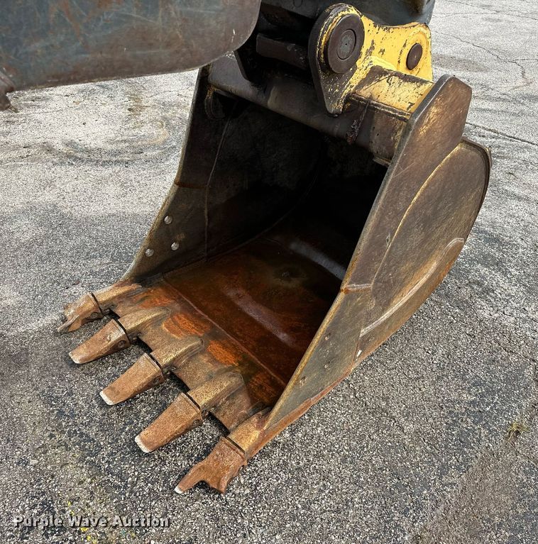 image for item EK0046 2012 John Deere FF135DX excavator