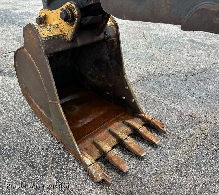 image for item EK0046 2012 John Deere FF135DX excavator