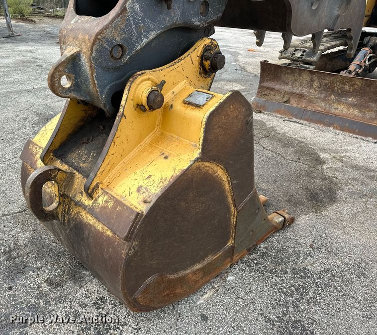 image for item EK0046 2012 John Deere FF135DX excavator