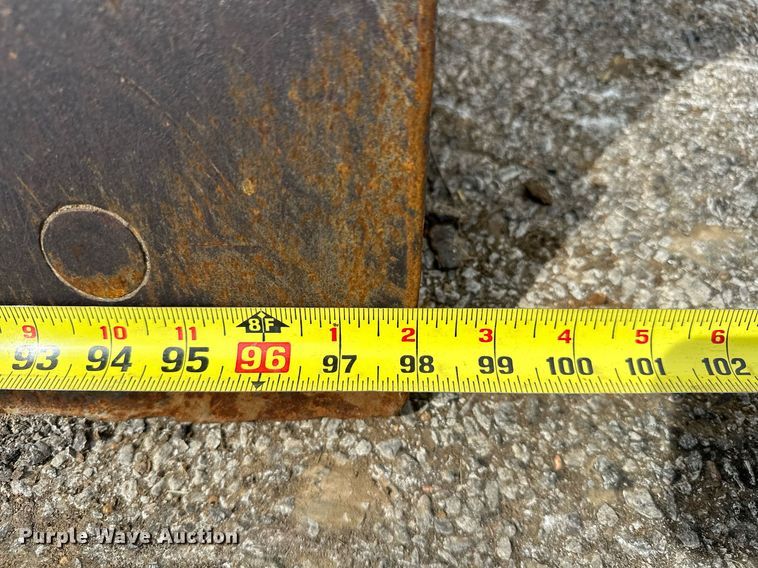 image for item EK0046 2012 John Deere FF135DX excavator