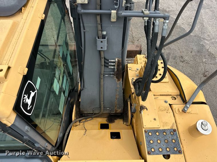 image for item EK0046 2012 John Deere FF135DX excavator