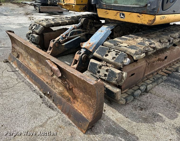 image for item EK0046 2012 John Deere FF135DX excavator