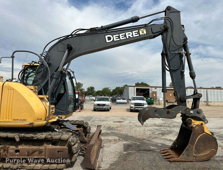 image for item EK0046 2012 John Deere FF135DX excavator