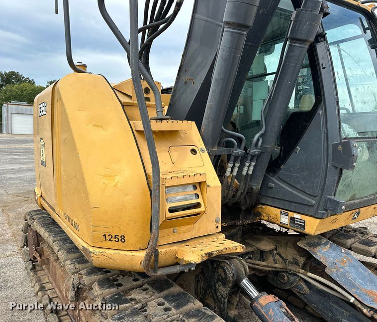 image for item EK0046 2012 John Deere FF135DX excavator