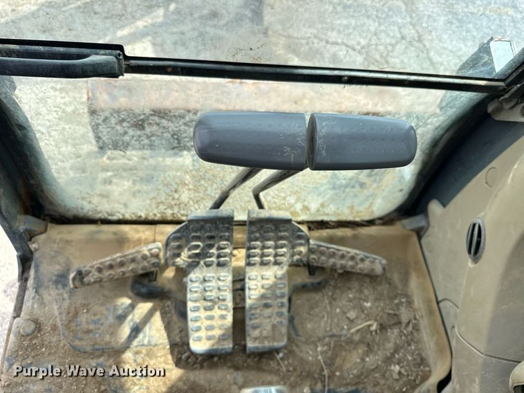 image for item EK0046 2012 John Deere FF135DX excavator