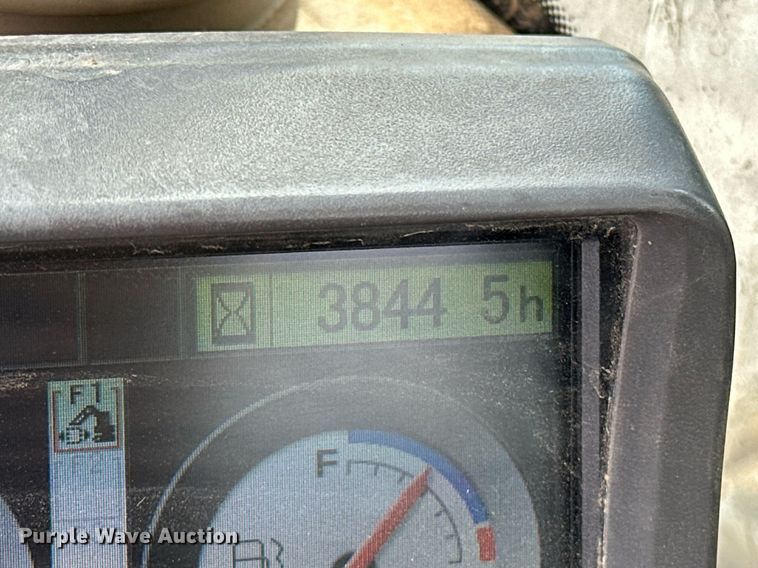 image for item EK0046 2012 John Deere FF135DX excavator