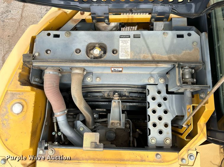 image for item EK0046 2012 John Deere FF135DX excavator