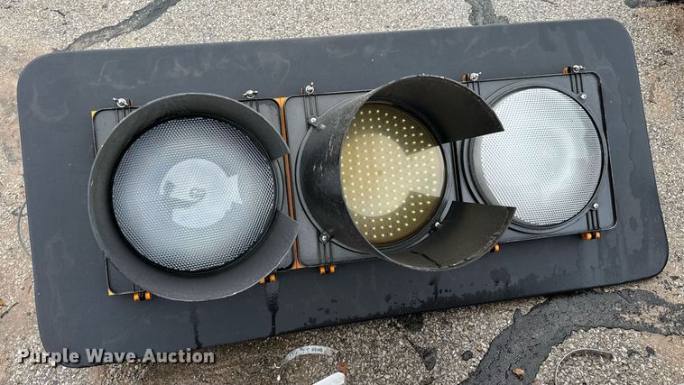 image for item EK0048 (4) traffic lights 