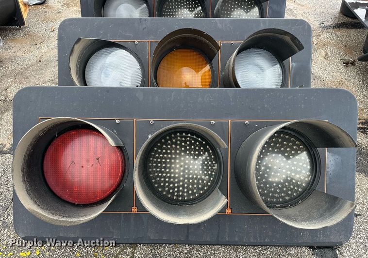 image for item EK0049 (4) traffic lights 