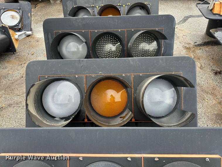 image for item EK0049 (4) traffic lights 