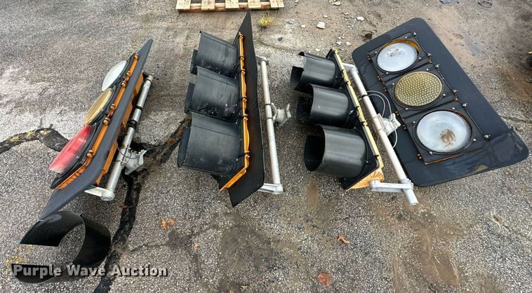 image for item EK0050 (4) traffic lights 