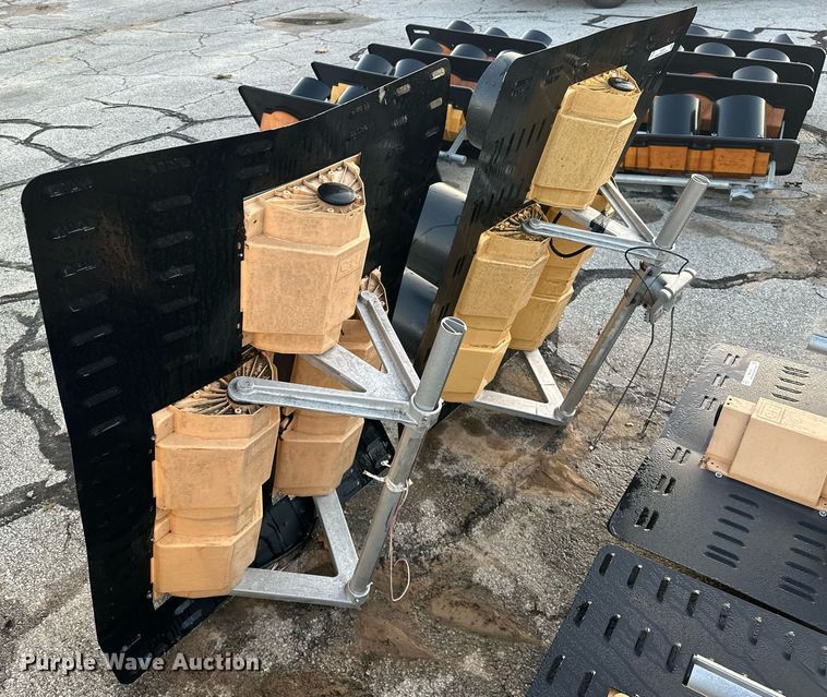 image for item EK0051 (2) traffic lights 