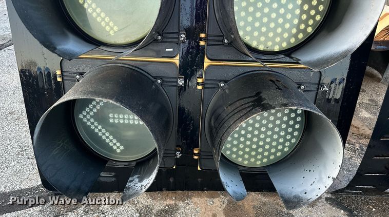 image for item EK0051 (2) traffic lights 