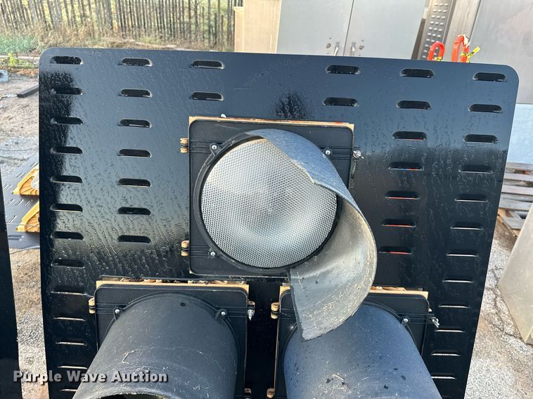 image for item EK0052 (2) traffic lights 