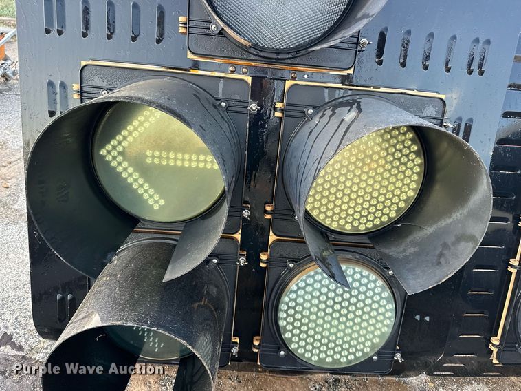 image for item EK0052 (2) traffic lights 