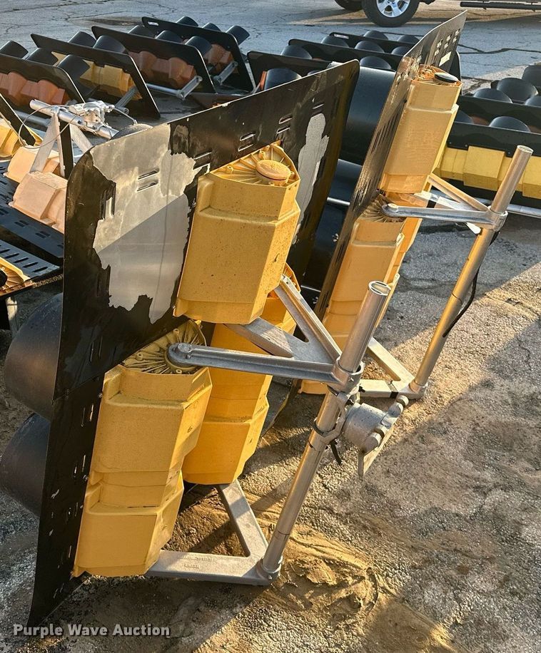 image for item EK0053 (2) traffic lights 