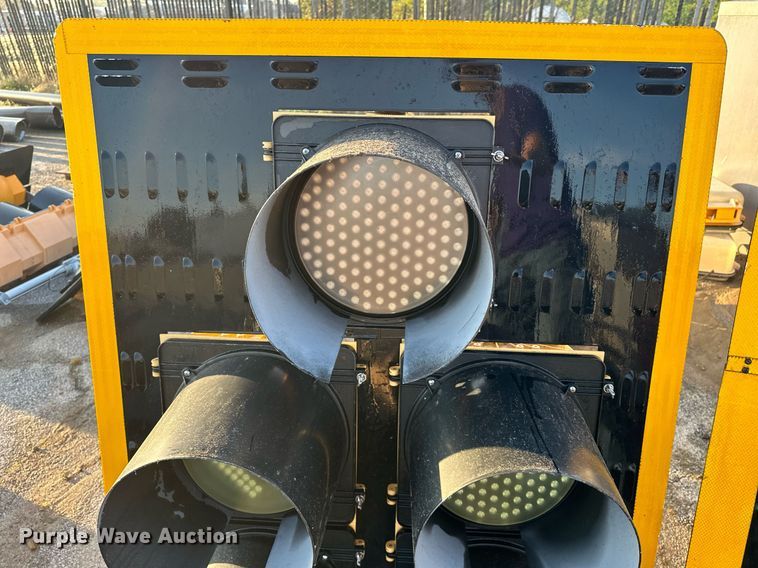 image for item EK0053 (2) traffic lights 