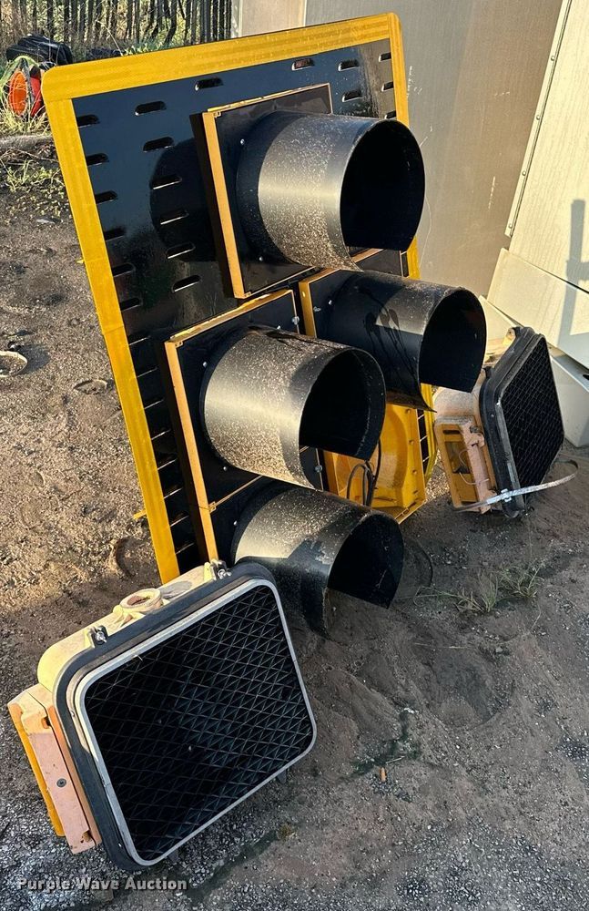 image for item EK0054 Road safety equipment