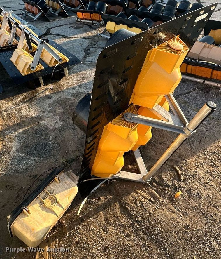 image for item EK0054 Road safety equipment