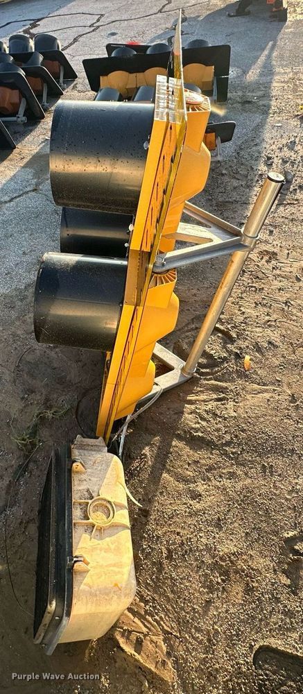 image for item EK0054 Road safety equipment