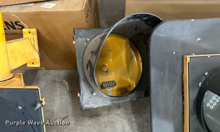 image for item EK0064 Road safety equipment