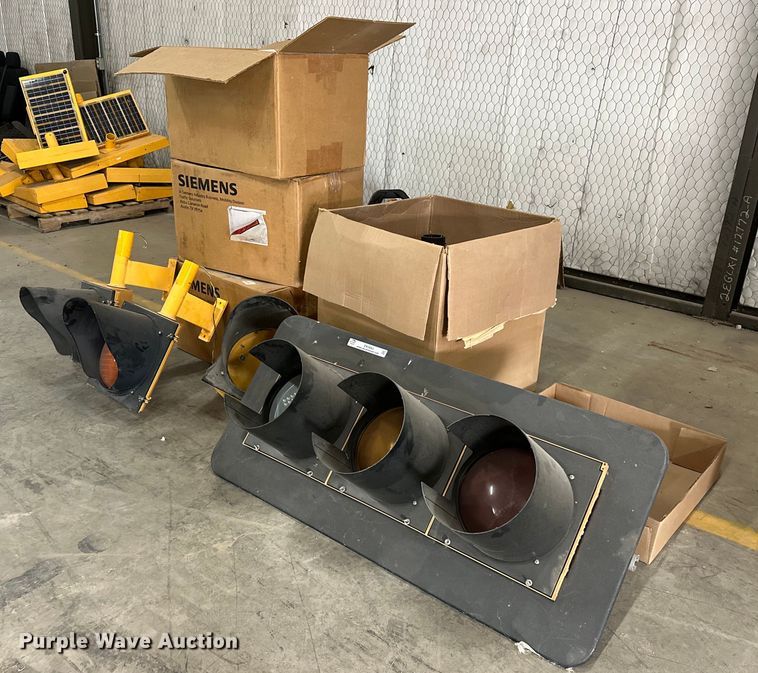 image for item EK0064 Road safety equipment