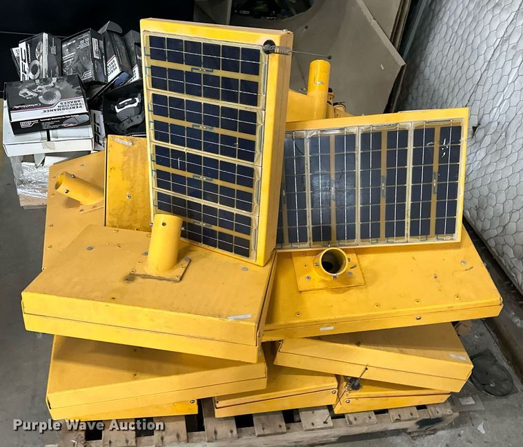 image for item EK0064 Road safety equipment