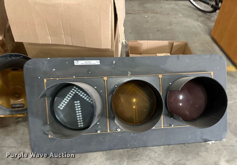 image for item EK0064 Road safety equipment