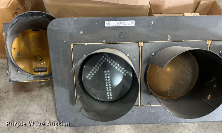 image for item EK0064 Road safety equipment