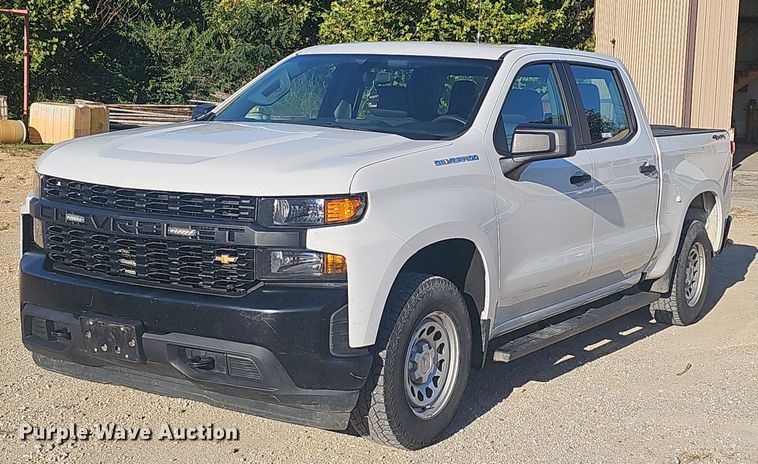 image for item EK0846 2020 Chevrolet  Silverado 1500 Crew Cab pickup truck