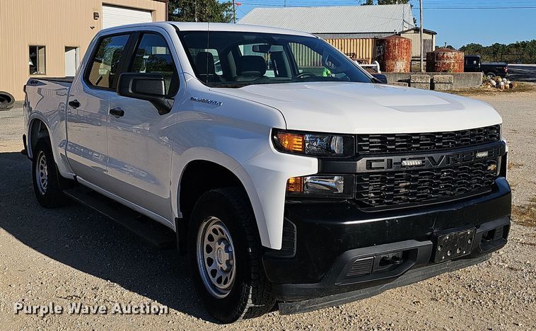 image for item EK0846 2020 Chevrolet  Silverado 1500 Crew Cab pickup truck