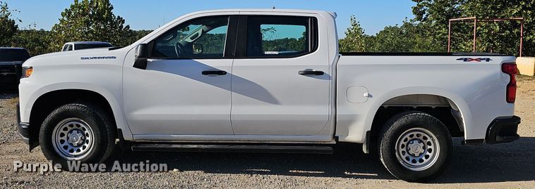 image for item EK0846 2020 Chevrolet  Silverado 1500 Crew Cab pickup truck