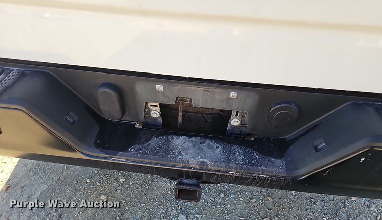 image for item EK0846 2020 Chevrolet  Silverado 1500 Crew Cab pickup truck