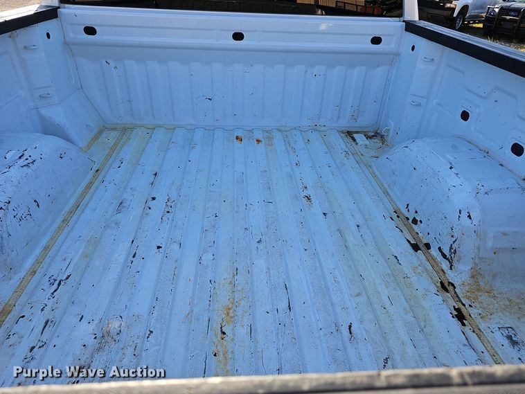 image for item EK0846 2020 Chevrolet  Silverado 1500 Crew Cab pickup truck