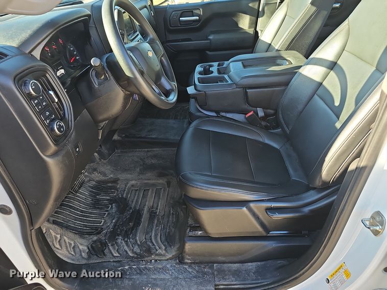 image for item EK0846 2020 Chevrolet  Silverado 1500 Crew Cab pickup truck