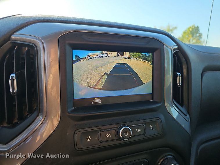 image for item EK0846 2020 Chevrolet  Silverado 1500 Crew Cab pickup truck